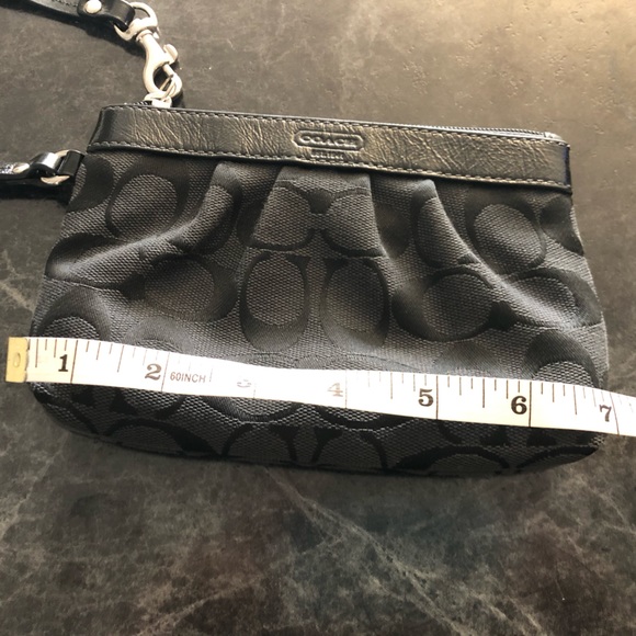 Coach Wristlet - Picture 7 of 10